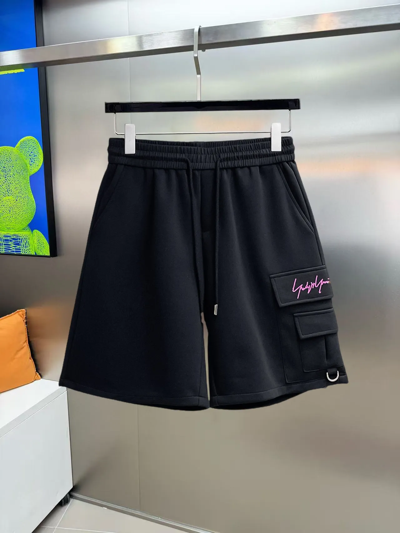 Y 3 Complete three standards 2026 summer New Arrival men's casual shorts, advanced custom-made Breathable fabric Breathable fabric with high elasticity and comfort, impeccable details, top-grade accessories, original logo design concept, delicate and soft feel! The upper body fit is awesome! Size: M-XXXL Please state your height and weight when ordering