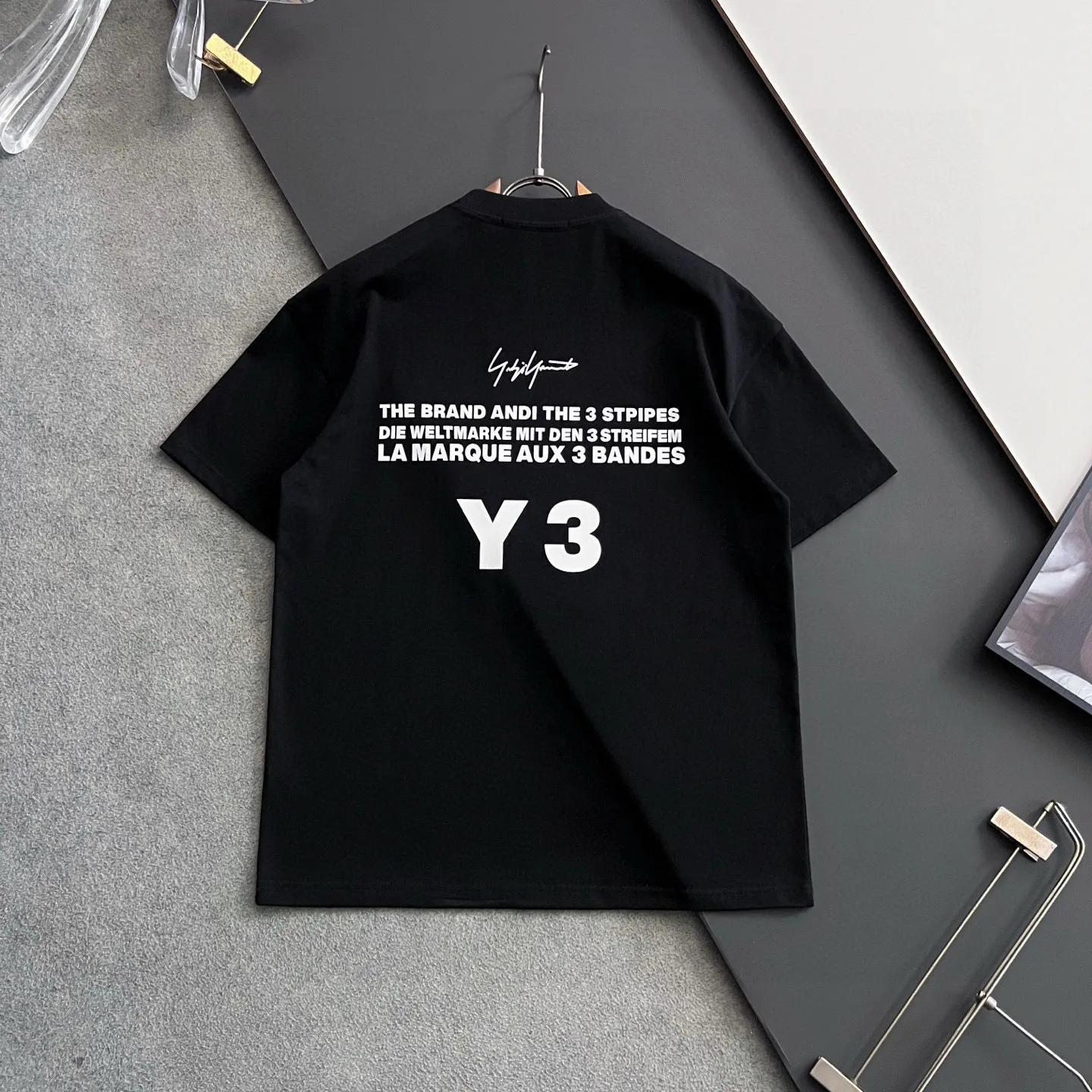 Style Y 3* latest exclusive Hot Sale】Heavy grams pure cotton double yarn) Hot Sale In Stock Four Seasons Series short-sleeved, simple basic wardrobe artifact, casual Versatile must-have style) first-class workmanship and routing texture, two colors recommended: White, Black,) slightly loose version M-3XL