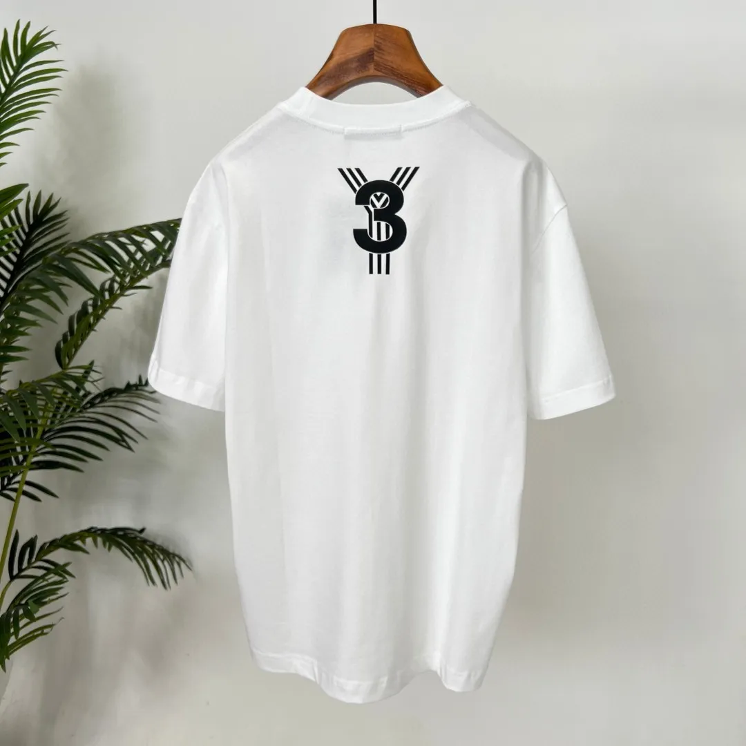 Y 3🌟Summer New Arrival🎽 is made of customized Salona fabric, which is super soft and skin-friendly! High-end logo printing and design embellishments, neat and detailed wiring on the inside, making the upper body fashionable! Premium Versatile model, quality is visible! Sizes: S-XXL Color: black, white