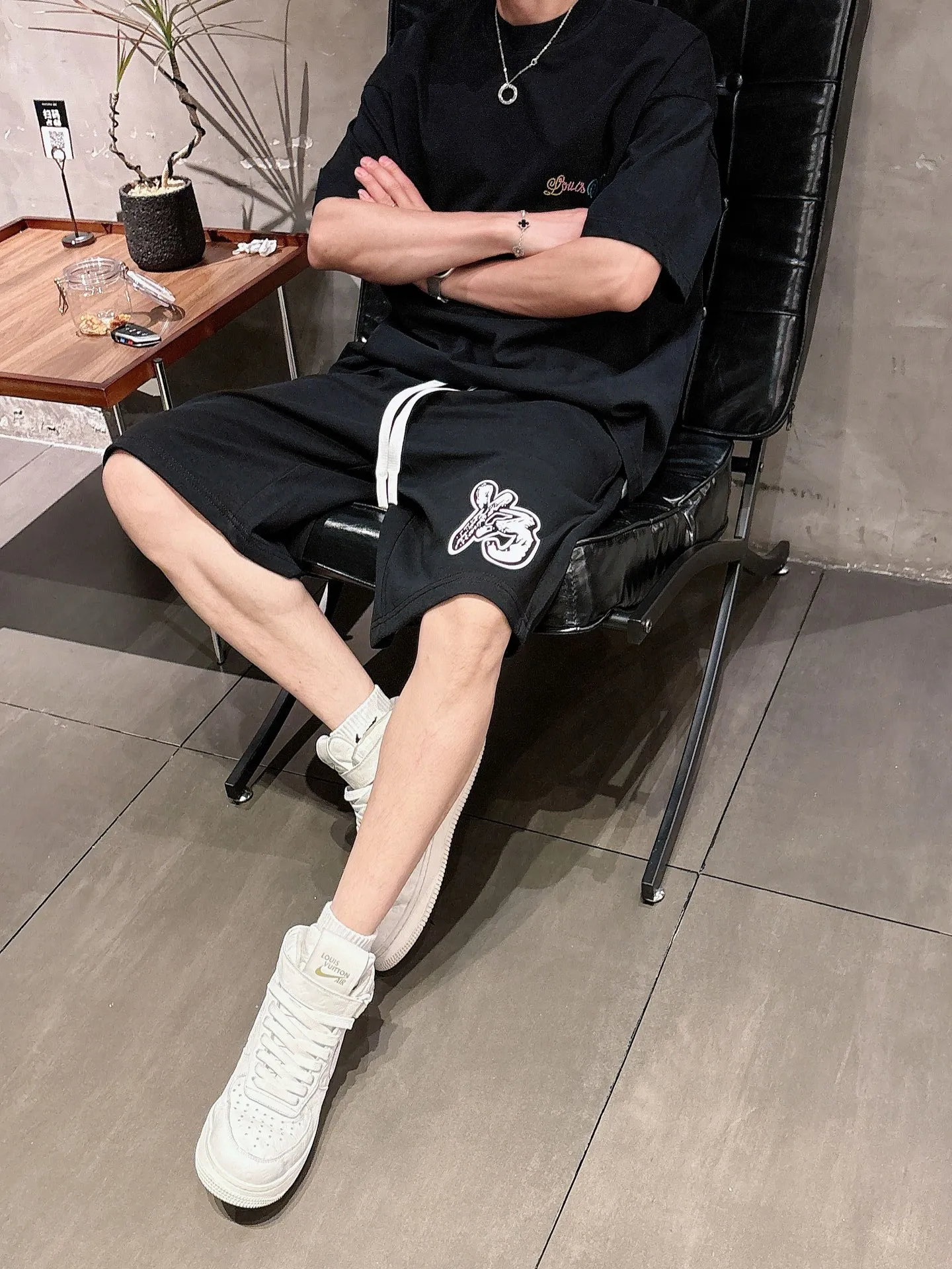 Y 3 Complete three standards 2026 summer New Arrival men's casual shorts, advanced custom-made Breathable fabric Breathable fabric with high elasticity and comfort, impeccable details, top-grade accessories, original logo design concept, delicate and soft feel! The upper body fit is awesome! Size: M-XXXL Please state your height and weight when ordering