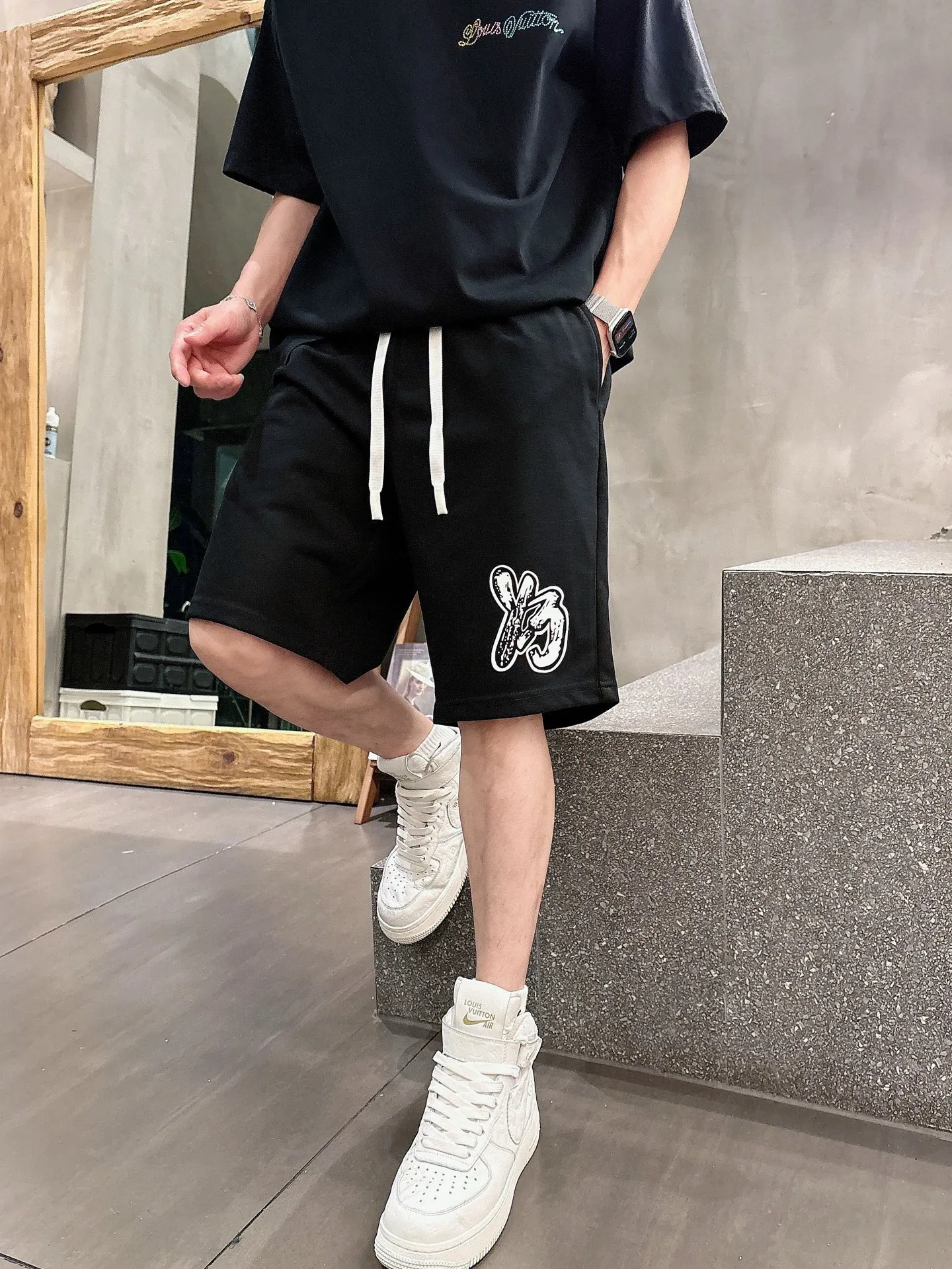 Y 3 Complete three standards 2026 summer New Arrival men's casual shorts, advanced custom-made Breathable fabric Breathable fabric with high elasticity and comfort, impeccable details, top-grade accessories, original logo design concept, delicate and soft feel! The upper body fit is awesome! Size: M-XXXL Please state your height and weight when ordering