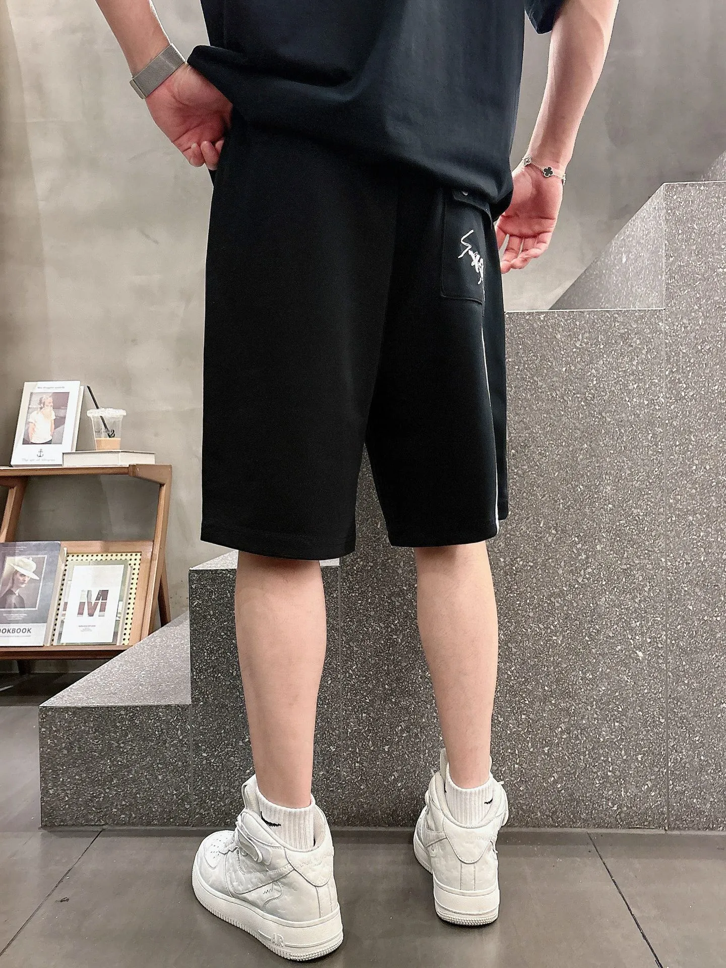 Y 3 Complete three standards 2026 summer New Arrival men's casual shorts, advanced custom-made Breathable fabric Breathable fabric with high elasticity and comfort, impeccable details, top-grade accessories, original logo design concept, delicate and soft feel! The upper body fit is awesome! Size: M-XXXL Please state your height and weight when ordering
