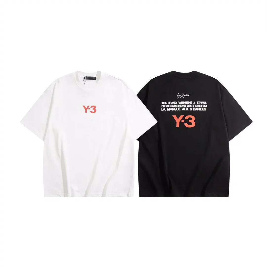 Y 3 New Arrival letter printing double-layer heavy-duty short-sleeved T-shirt. The letter pattern, whether it is a T-shirt or a sweatshirt, is a hot sale item every year. The large-area front printing is directly printed by Dakangli digital printing machine. The cost is extremely high. After many debuggings, the color difference restoration of the pattern is close to 99% with the original version. It is different from the garbage offset printing version in the market. It is super labor-consuming. Black and White two-color Sizes XS S M L