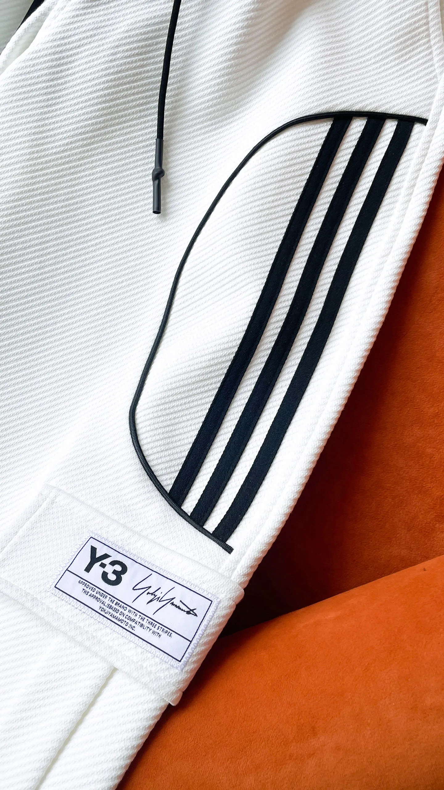 Y 3 [Higher version] The latest products for autumn and winter 2026, available at the counter simultaneously, original goods, fashionable casual trousers and casual pants, using imported original fabrics, top-grade embroidery 🪡 craft letter pattern logo, original hardware accessories decoration, simple yet fashionable, fashionable and handsome upper body, Sizes: M-3XL