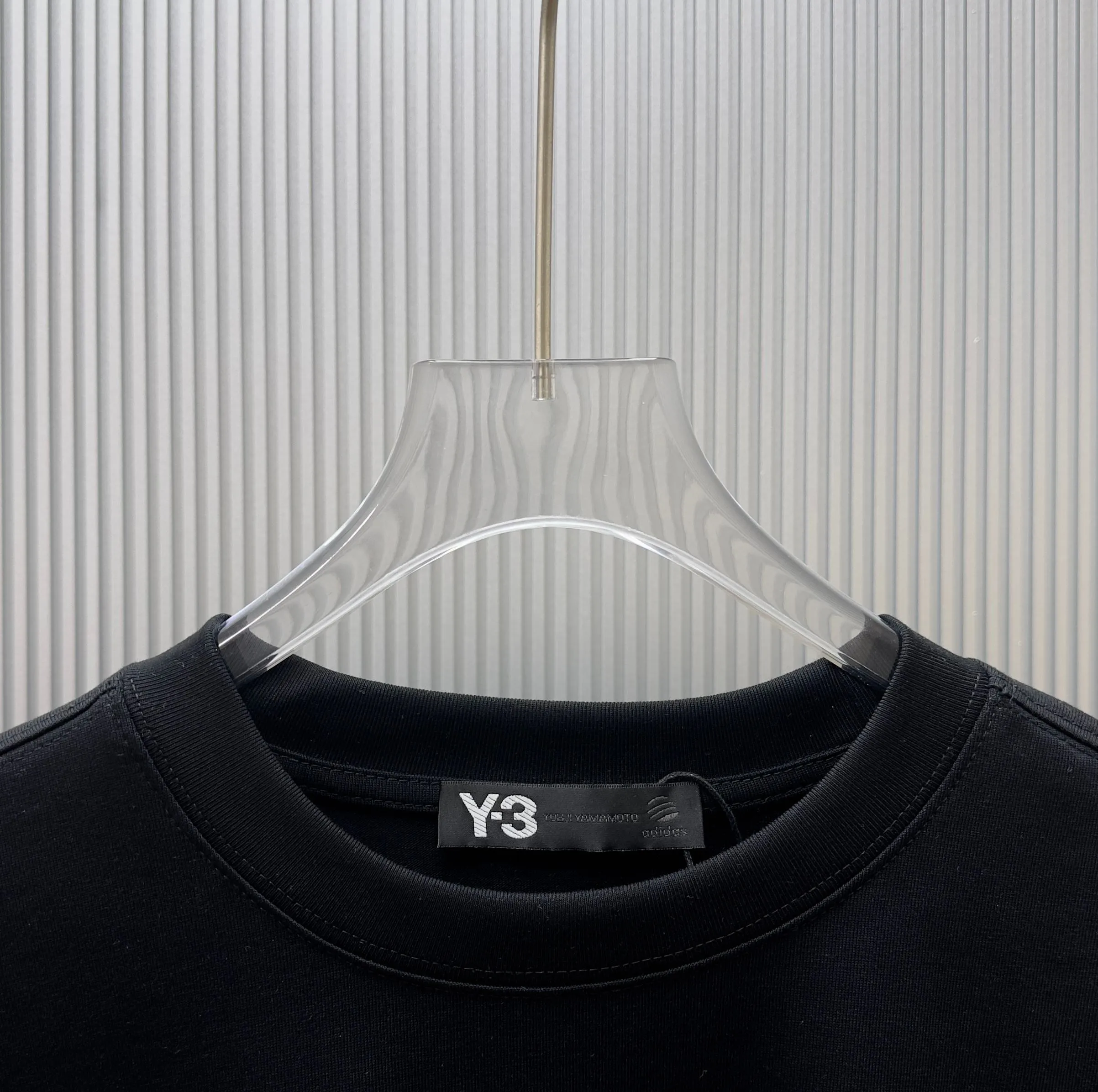 (Strictly control Quality) Style: Yamamoto-Yoji.Y-3 short-sleeved T-shirt Fabric: Double weight yarn 100% cotton Rib: Weight Sorona 1*1 trendy brand Process: Printing Color: White Night Blue Cool Blue Blue Floral Gray Black Size: M—4XL No gender distinction Men and women Same Style