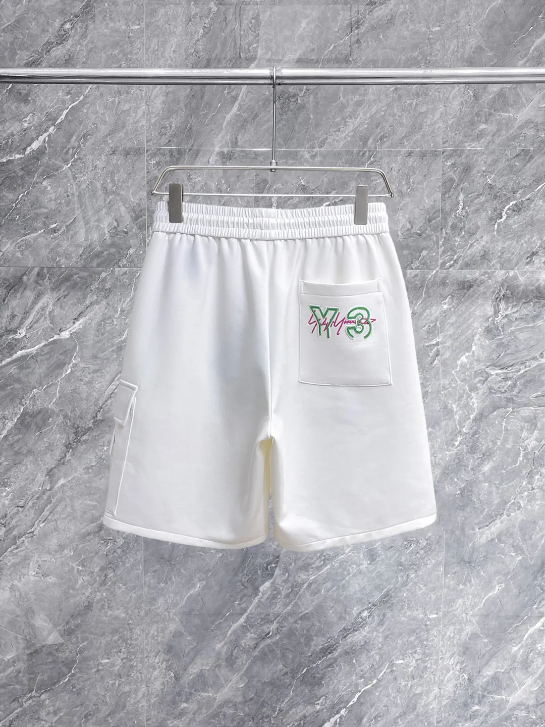 Y 3 Complete three standards 2026 summer New Arrival men's casual shorts, advanced custom-made Breathable fabric Breathable fabric with high elasticity and comfort, impeccable details, top-grade accessories, original logo design concept, delicate and soft feel! The upper body shape is awesome! Size: M-XXXL Please state your height and weight when ordering