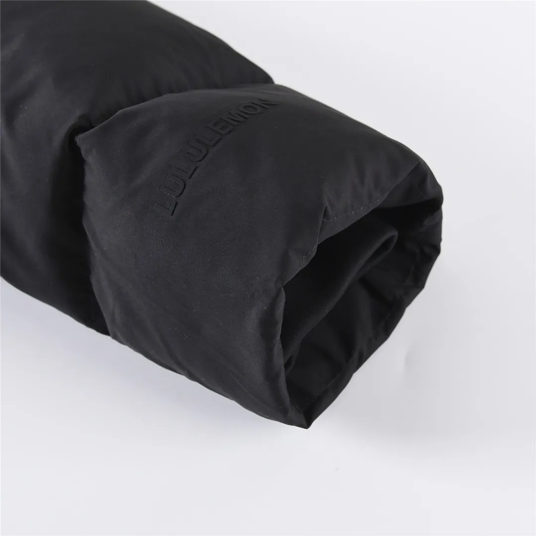 Lululemon Wunder Puff Series Soft Matte / White/Black/ Sizes 2 4 6 8 10