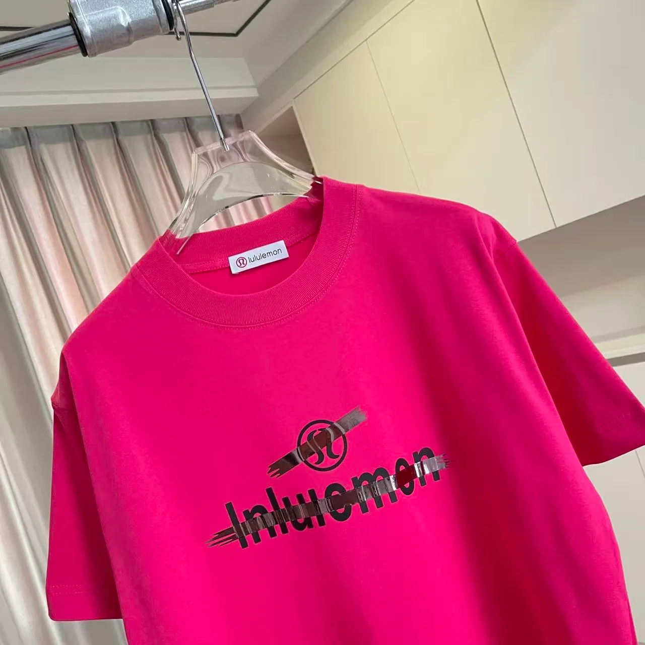 lulu* 2026 New Arrival logo g t Same Style Size：S M L XL XXL ：Black White Red Green