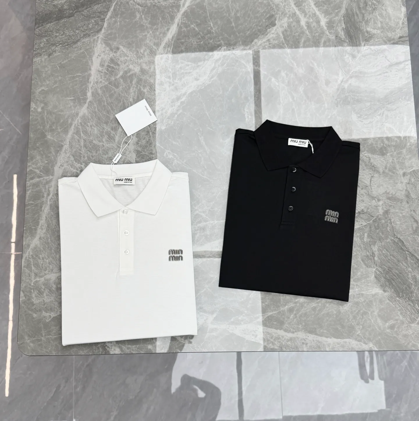 ⚜️miumiu Polo ，Classic ， ， logo . Quality ， Breathable， ！ ， ， 。 、 OK， get . ！ ：Black.White.Sizes：M-3XL ！（S 4xl ）175/140 L