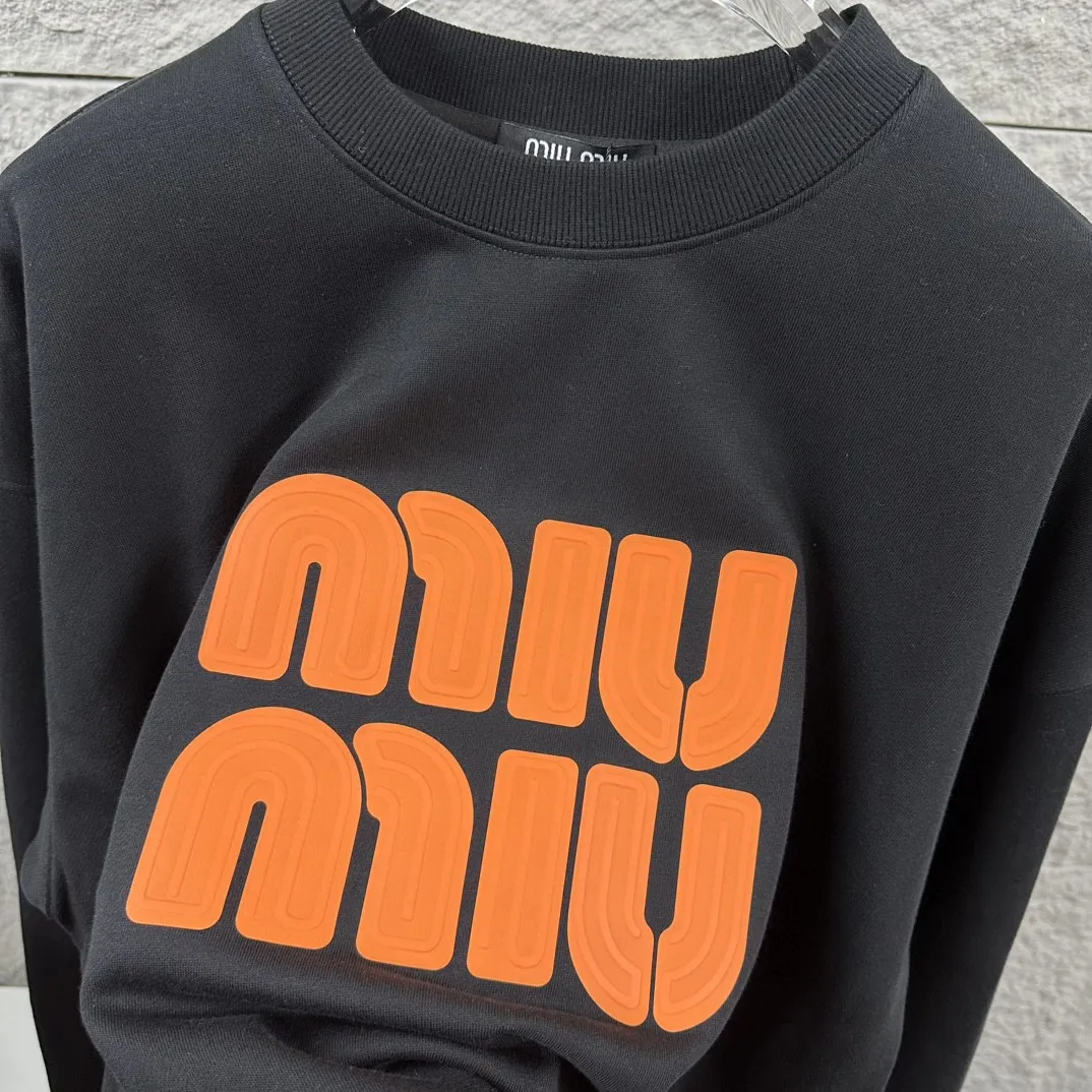 Miu Miu*2026 New Arrival Classic Same Style ：Black White Size： S （90-130 ） M （120-150 ） L （140-165 ） XL （160-180 ） XXL （180-210 ）