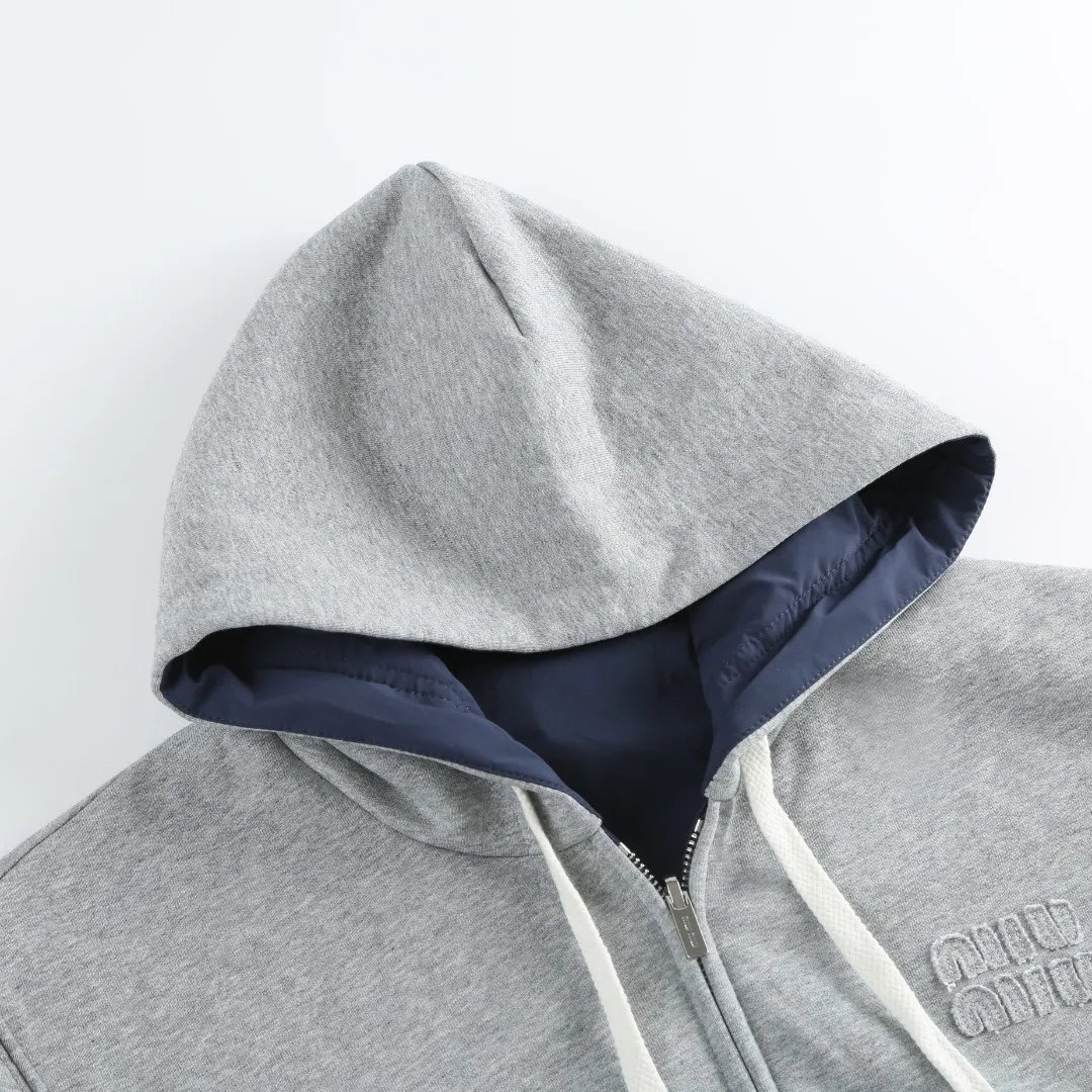 MIUM 1： （Ponge） ， ， ， ， 、 ， 。 Breathable， 。 Wear-Resistant 。 2： ， ， ， ， 。 ， 。 1： ， ， ， ， 。 2： ， 0.4CM 。 ， 。 “ ” 。 ， ， 。 ： SIZE:46 48 50 52 ：D 133