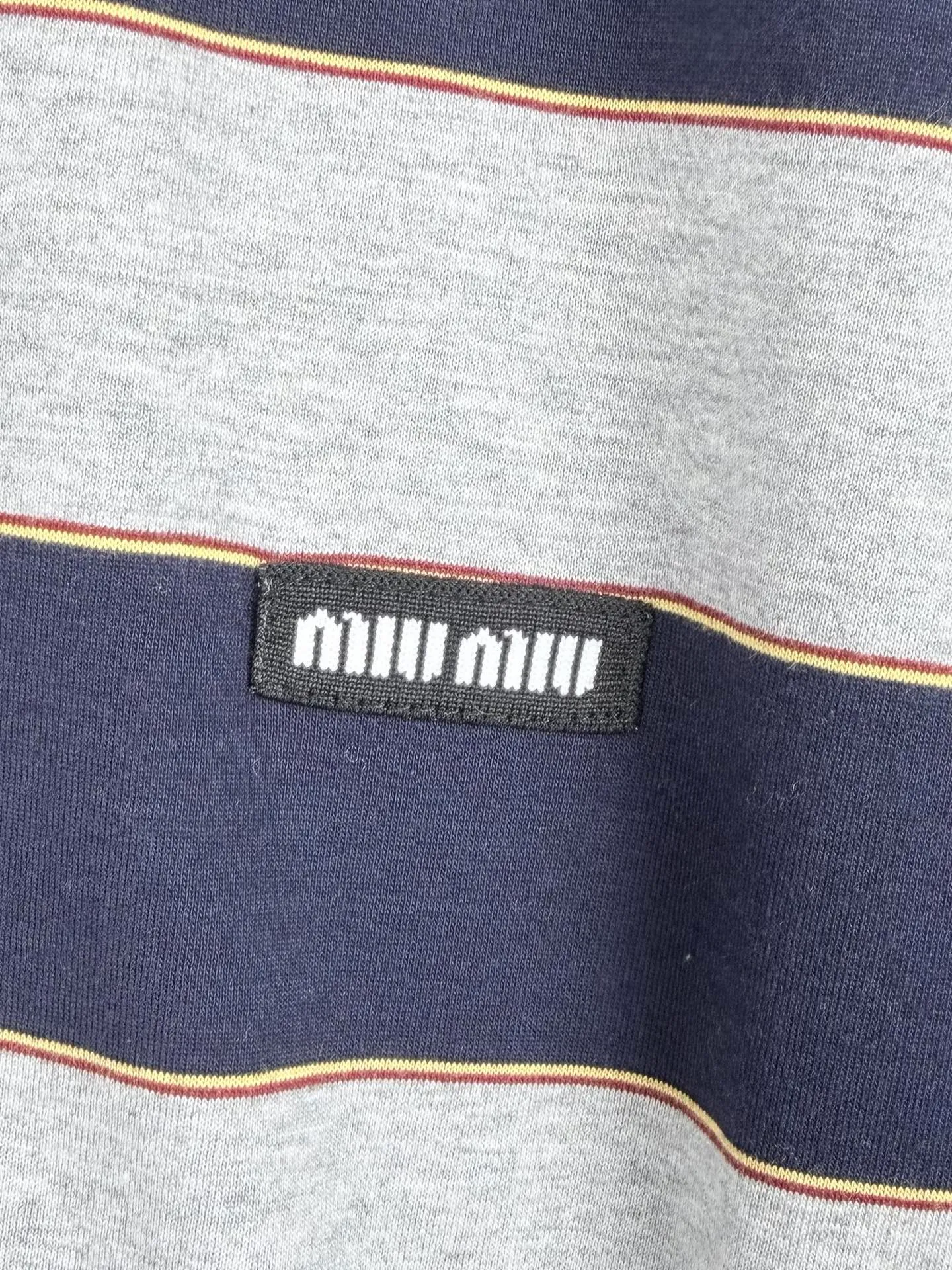 MIU MIU Navy Blue ， ， 、 。 Navy Blue ， ， 、 、 ， ， 。 ， 、 ， 、 、 。 ， ， ， 。 、 、 ， ， ， 。 ， ， ； 、 ， ， 、 。 ， ， ， 。 ， 。 ， ， 。 、 ， 。 Size：XS S M L