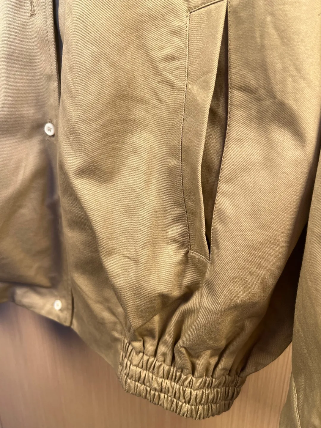 Miu Miu Khaki Miu Miu Classic 1： Miu Miu 2: 3: 4: Size：M-3XL