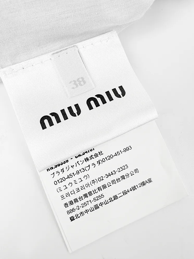 Miu Miu ， ， 。 Retro ， Color Change ， ， 。 Miu Miu ， ， ， Retro 。 ， ， ， ； A ， 。 ， Retro 。 1. ， Miu Miu ， ， 。 2. ， ， ， ； ， 。 3. ➕ ， ， ， 。 ： 1:1 MM 1:1 MM ： Size： 36 38 40 ： EE 432