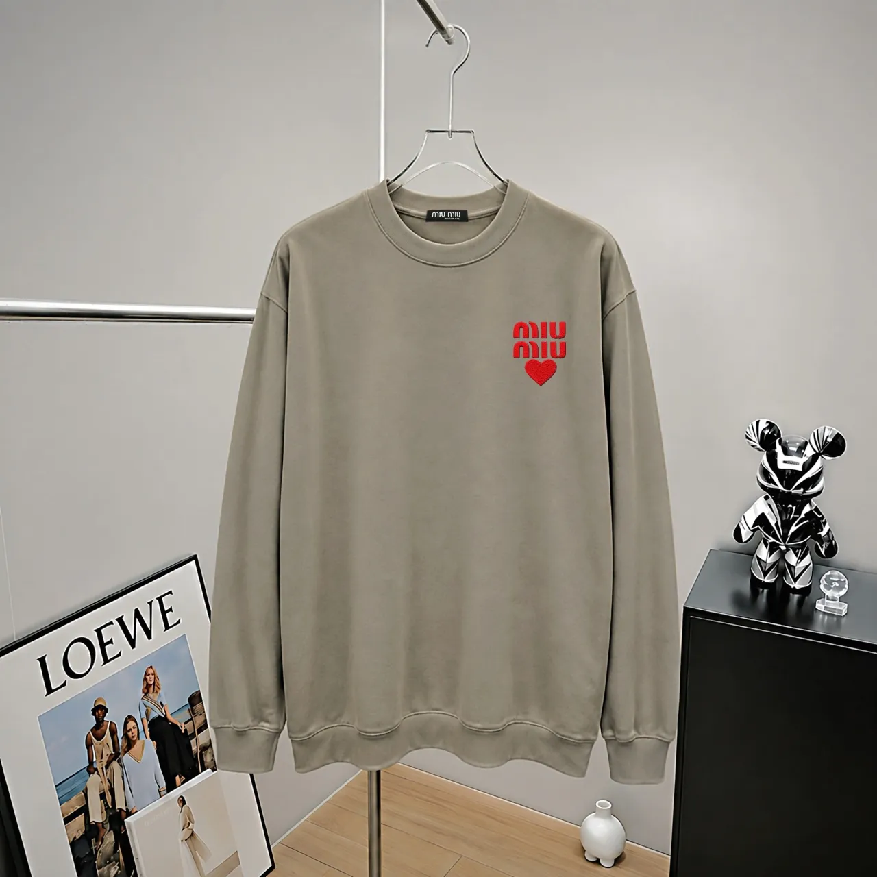 miumiu logo 《 》 380 ， ， Same Style ， : Black White Coffee Brown Size：S（90-130 ） M（125-140 ） L（135-155 ） XL（155-175 ） XXL（175-200 ）