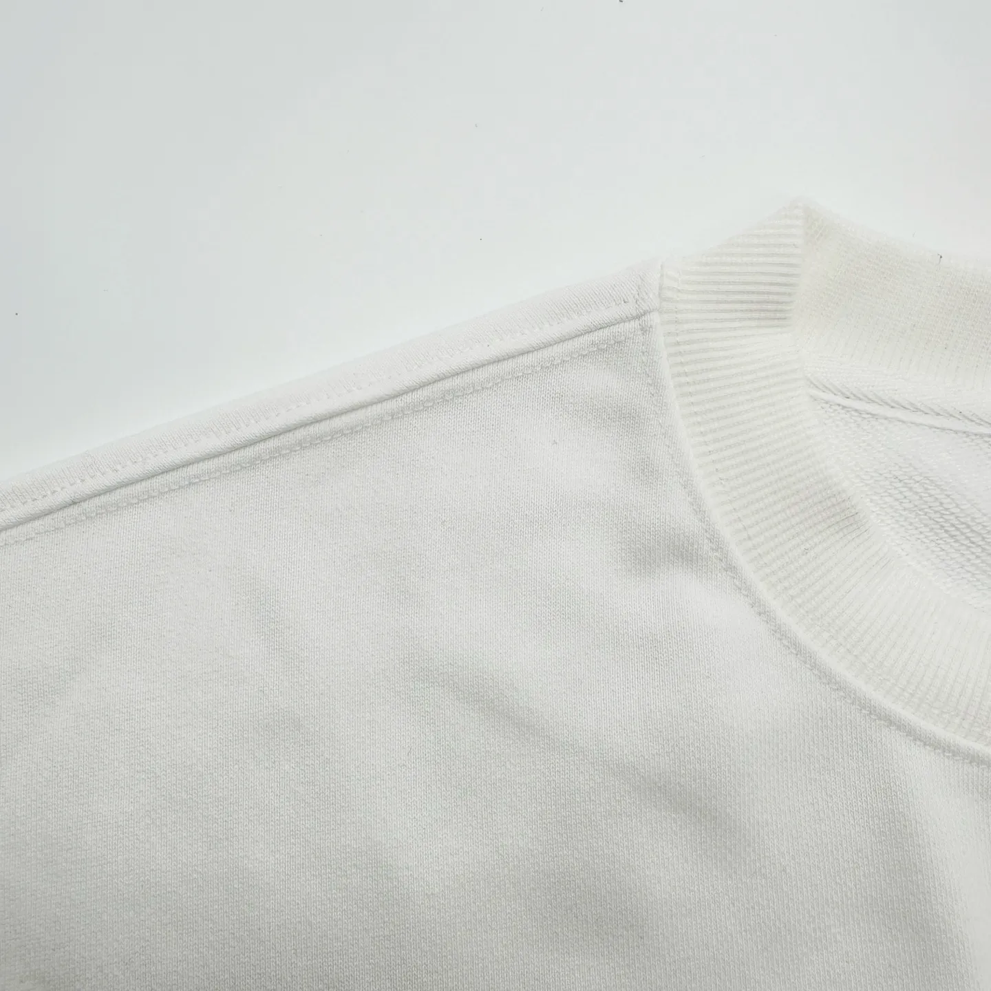 miumiu logo 《 》 380 ， ， Same Style ， : Black White Coffee Brown Size：S（90-130 ） M（125-140 ） L（135-155 ） XL（155-175 ） XXL（175-200 ）