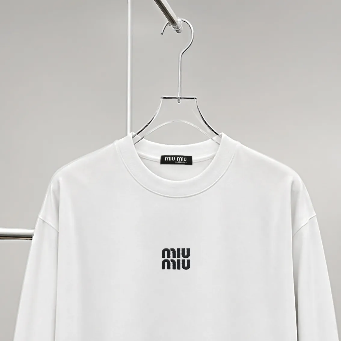 miumiu logo 《 》 380 ， ， Same Style ， : Black White Coffee Brown Size：S（90-130 ） M（125-140 ） L（135-155 ） XL（155-175 ） XXL（175-200 ）
