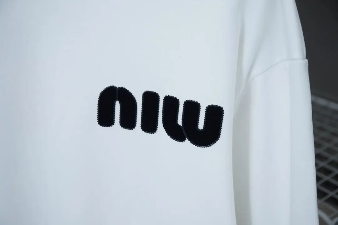 MIU MIU · 420 · · · · ：Black/White Size：S M L XL