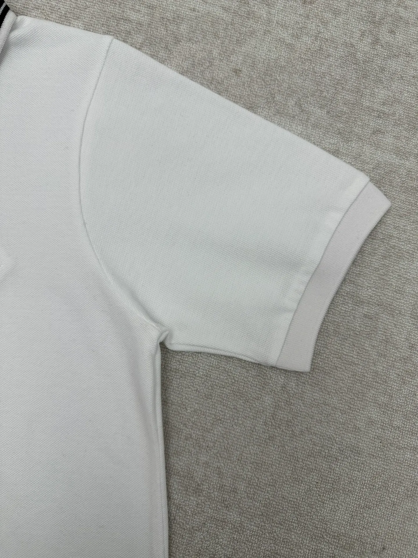 miumiu 25ss New Arrival Polo Polo 。 Piqué 、 。 Sizes：S.M.L.