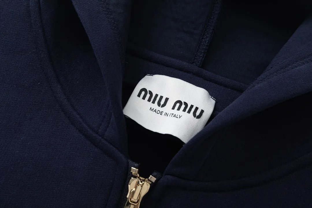 P255（ 1:1Original Quality） Miu Miu/ 24Fw ✅ Retro logo Get ， Same Style! Size :38 40 42 44 （S-XL）