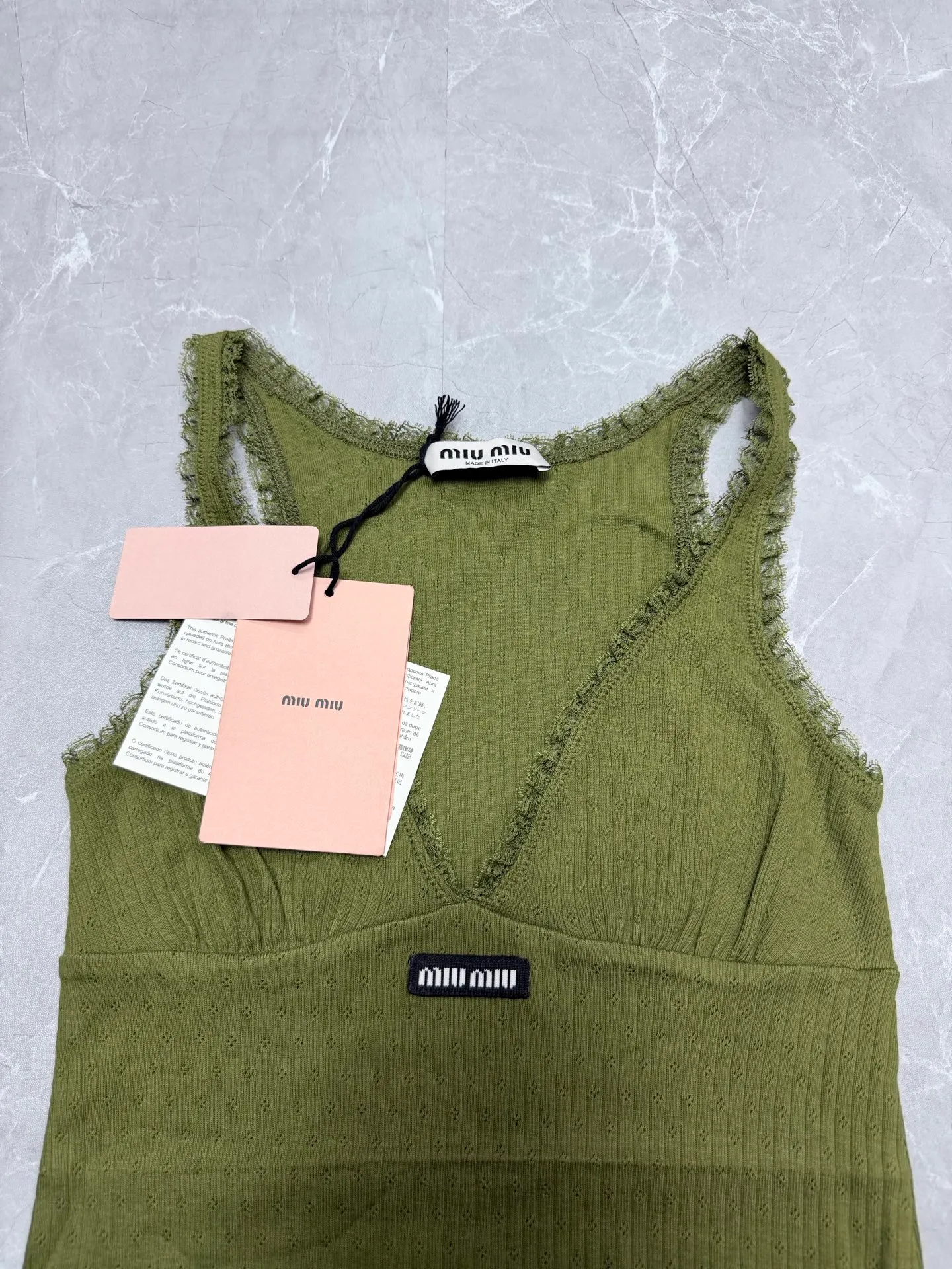 M 1UM 1U 26New Arrival Classic ， ， 。 Size：S.M.L.