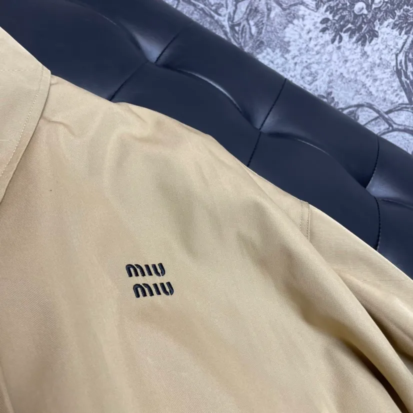 Miu Miu Khaki Miu Miu Classic 1： Miu Miu 2: 3: 4: Size：M-3XL